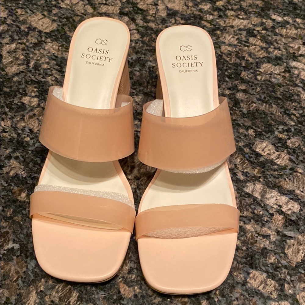 Jazzy Snake print chunky heel nude